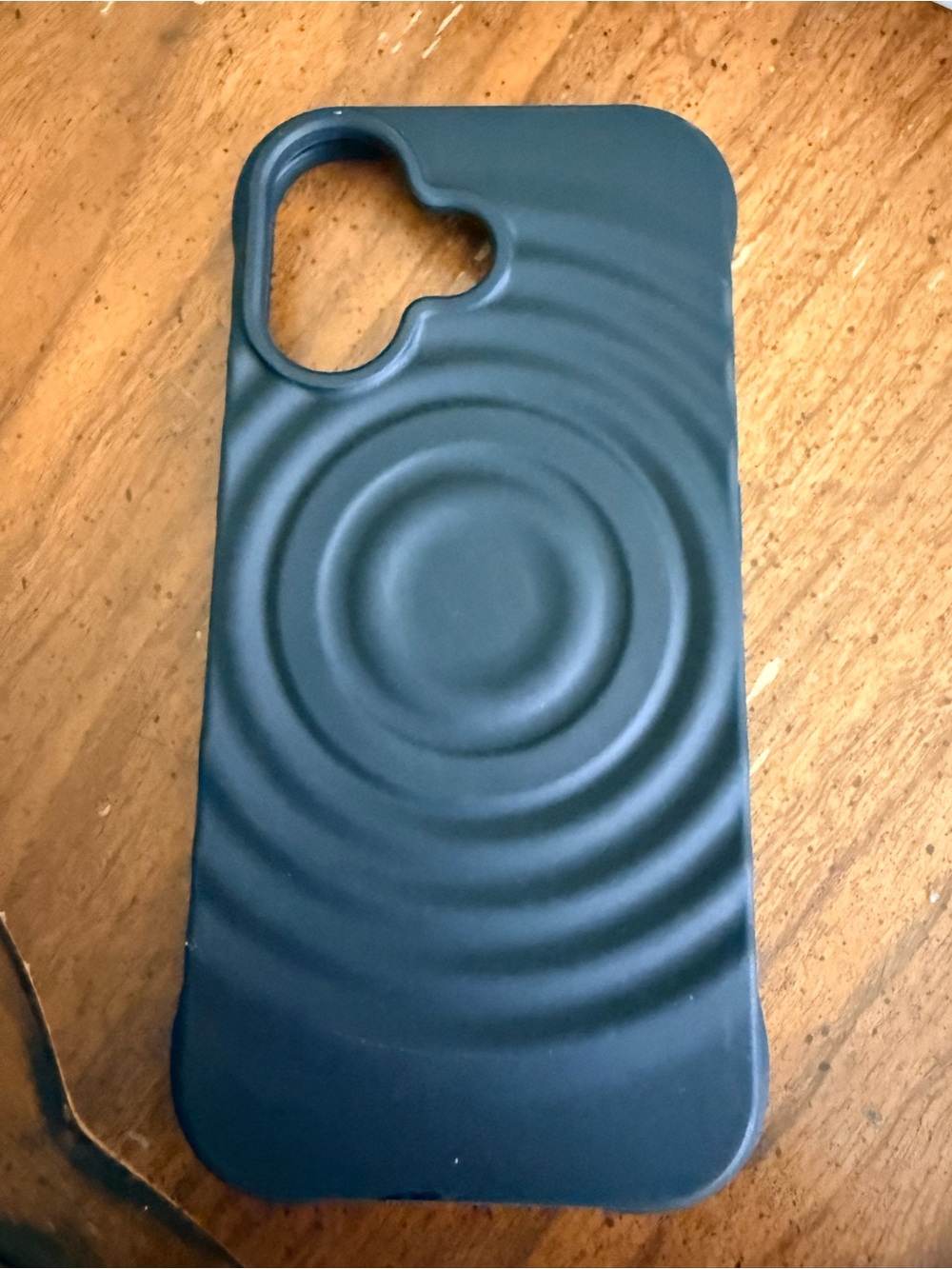 iPhone 17 Slim Protective Cell Phone Case in Black